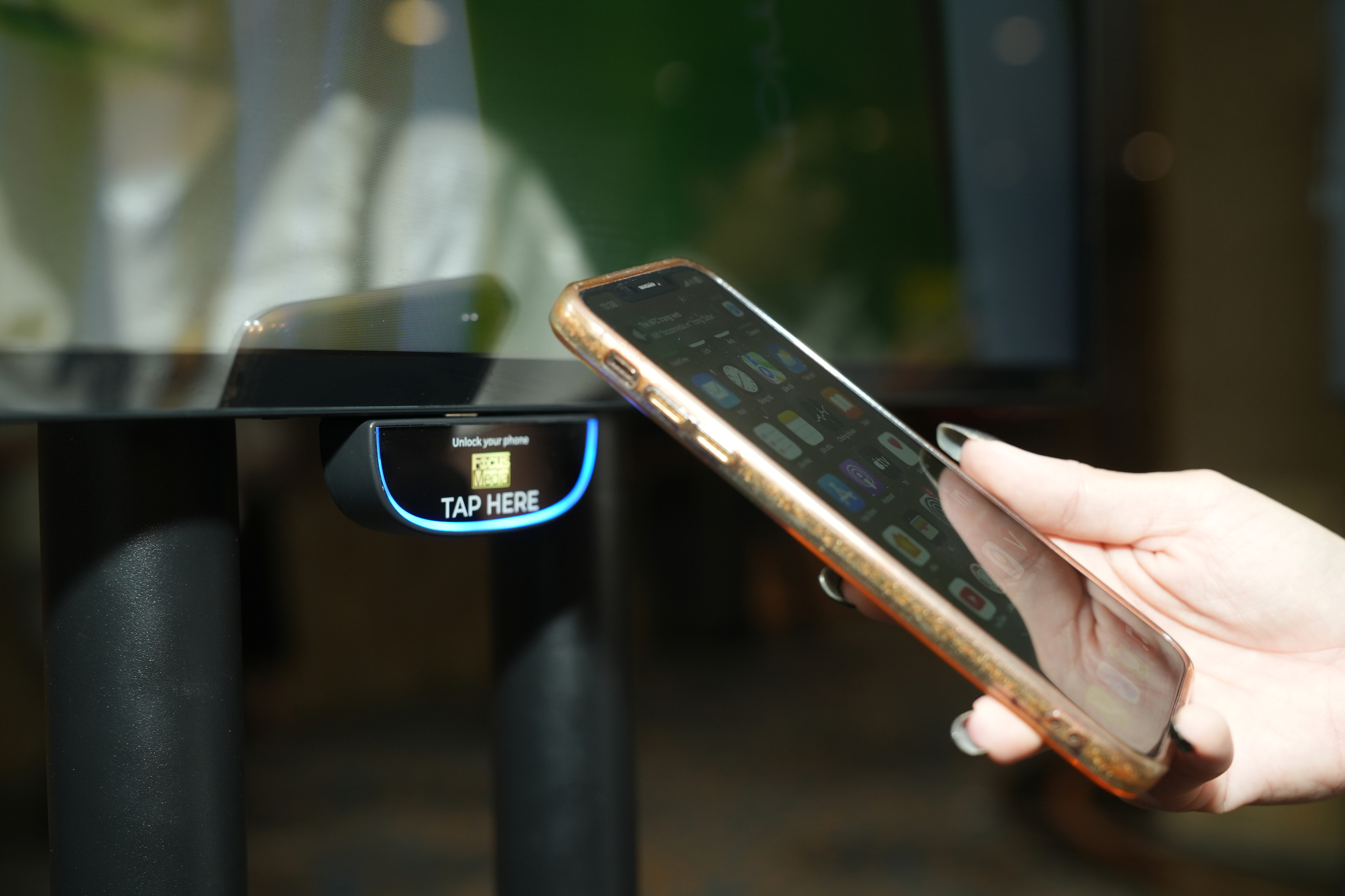 tap nfc focus media vietnam